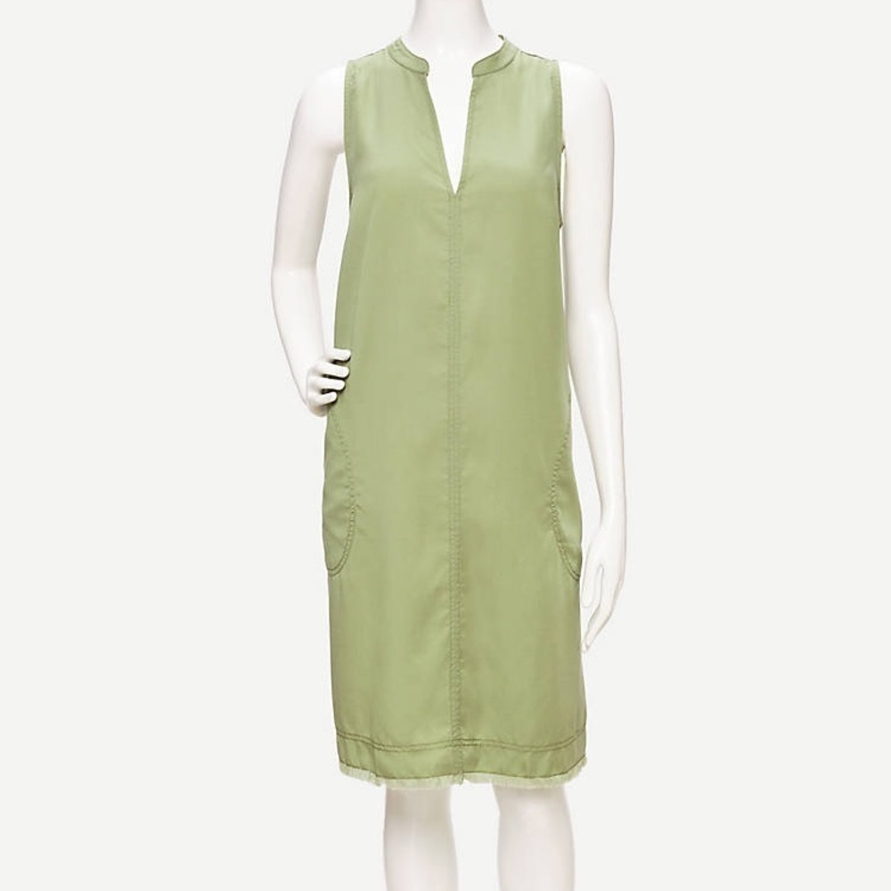 Loft Outlet SPLIT NECK SWING DRESS W pockets green